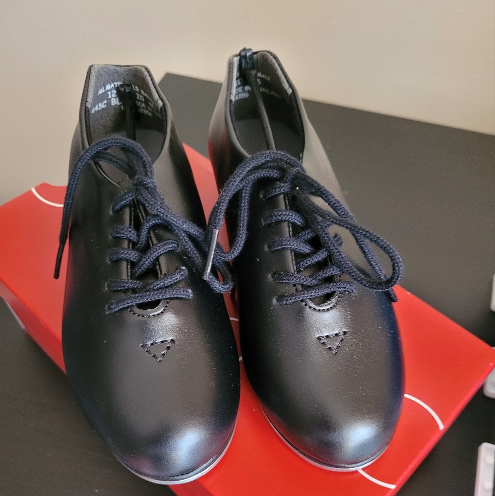 Dance shoes (Tap)